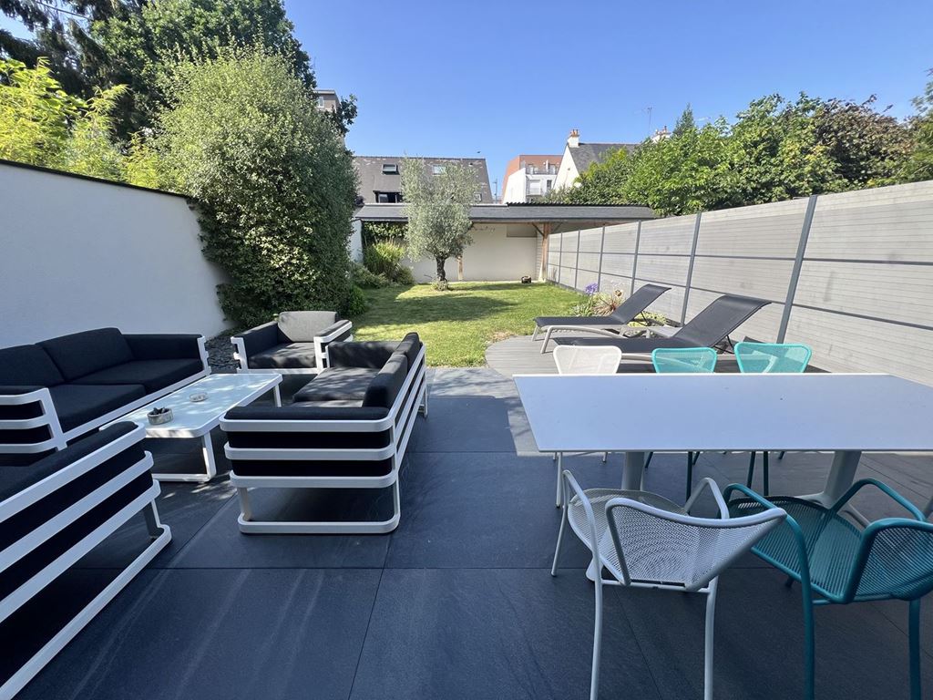 Maison Contemporaine RENNES (35200) AIRE-IMMOBILIERRENNES